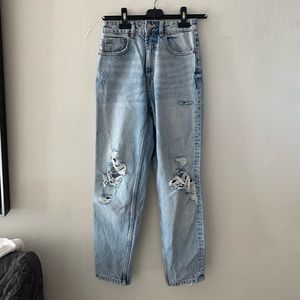 Zara Mom Fit Ripped Jeans